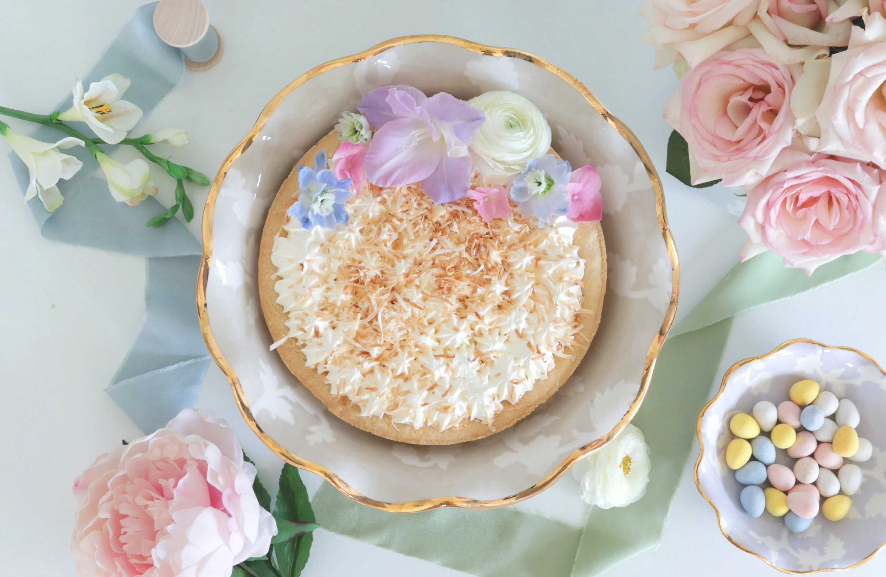 Chinoiserie Dreams Scalloped Bowls with 22K Gold Accent - Image 6