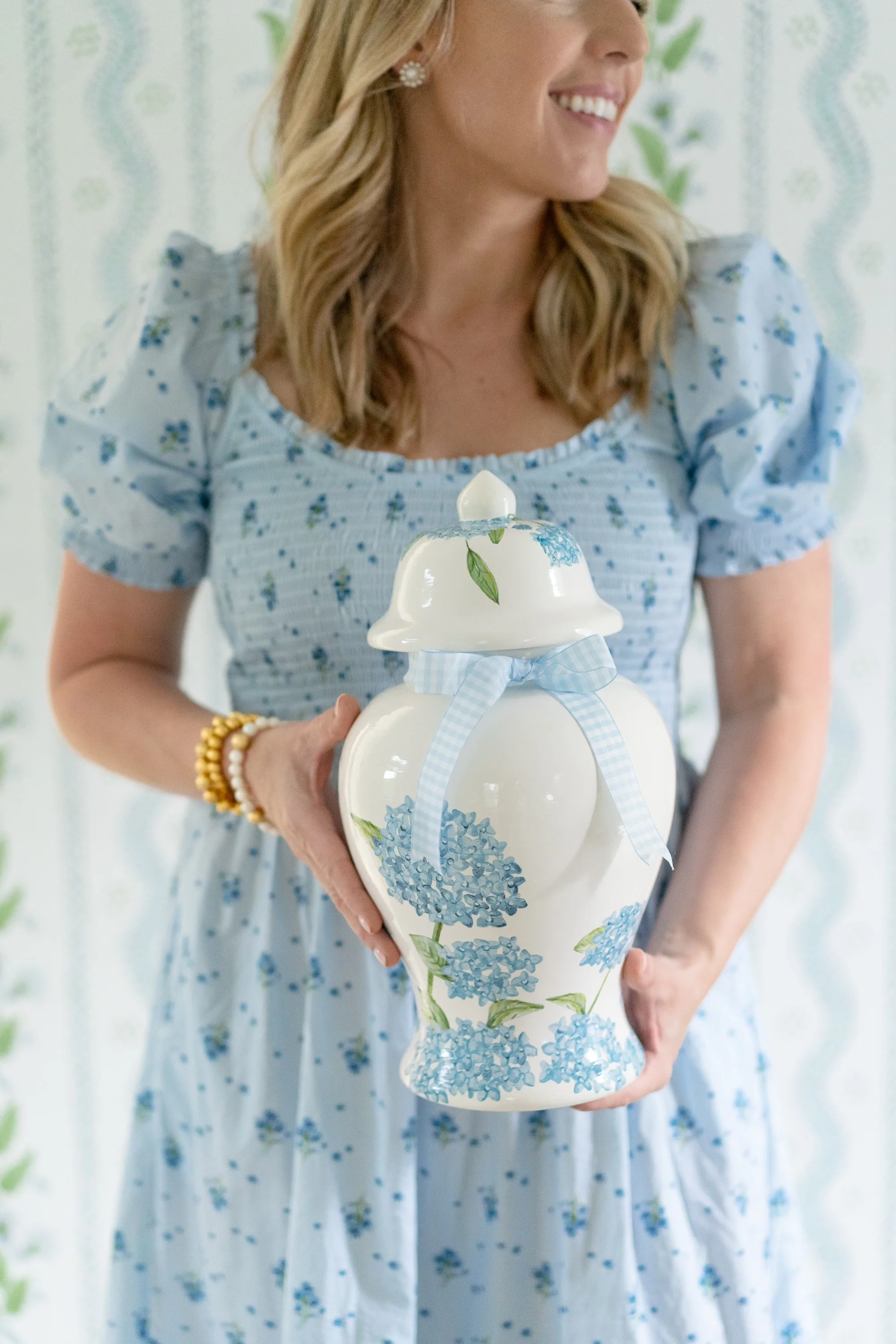Lo Home x Chapple Chandler Ginger Jars with Hydrangea Accents - Image 10